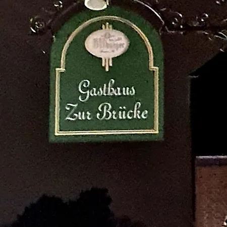 Zur Bruecke Otel *